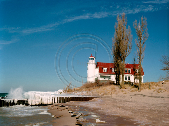 4268  Point Betsie Lighthouse Winter